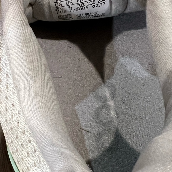 Women’s Adidas 6.5 Boost Cloudfoam Racer Mesh Running Athletic Walking Shoe - Picture 11 of 11